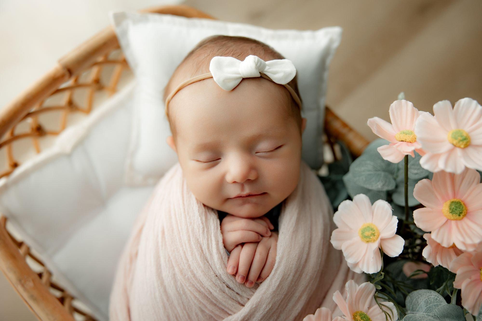 carousel-hero-element image-0