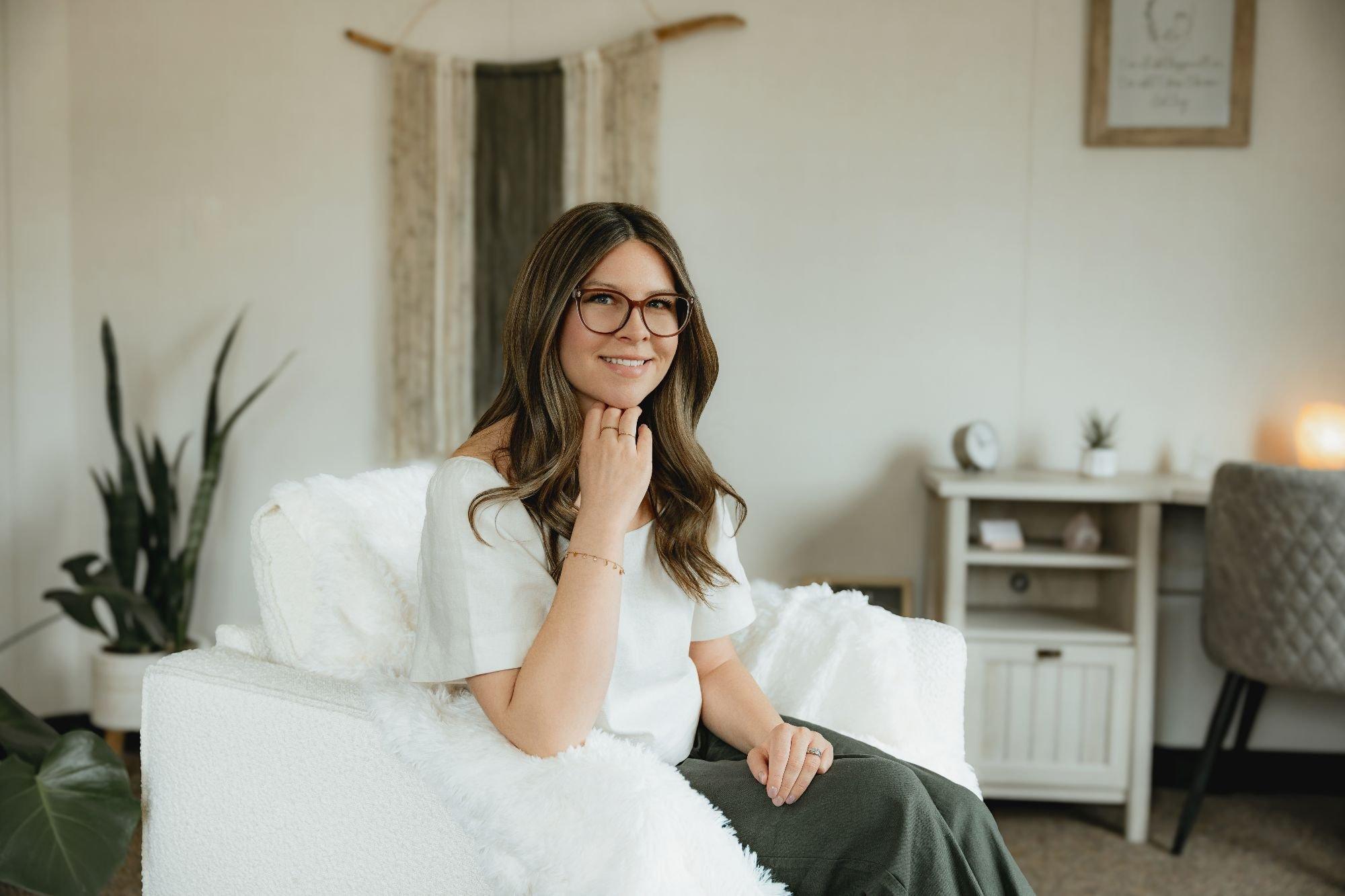 carousel-hero-element image-0