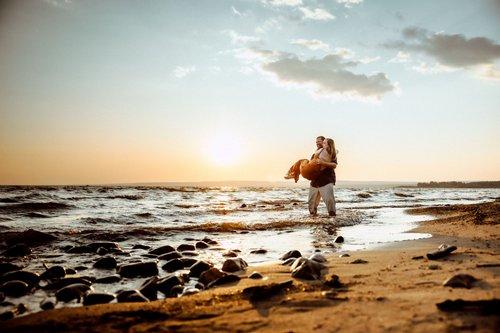 mobile - carousel-hero-element image-2