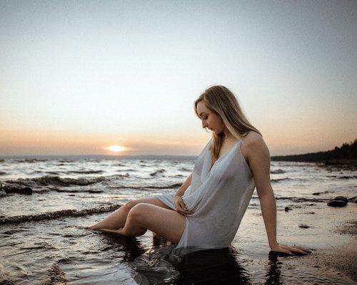 mobile - carousel-hero-element image-0